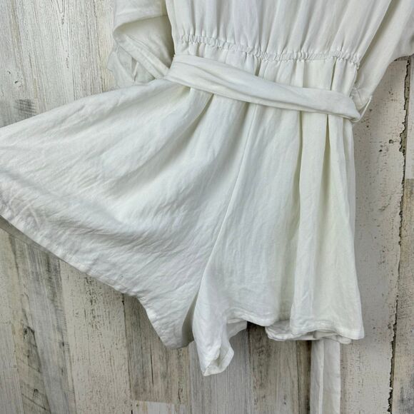 LUXXEL WHITE ROMPER SIZE L - Picture 7 of 10